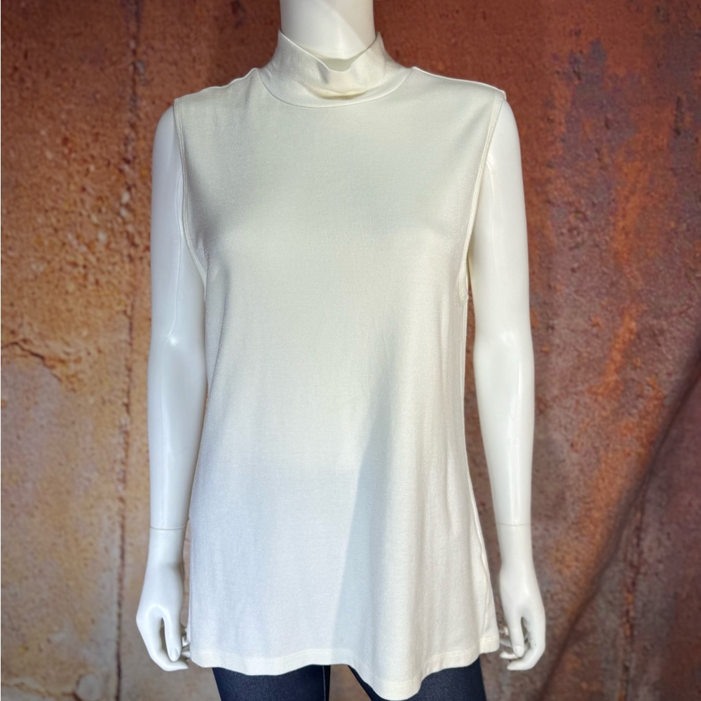 NWOT White Top XL